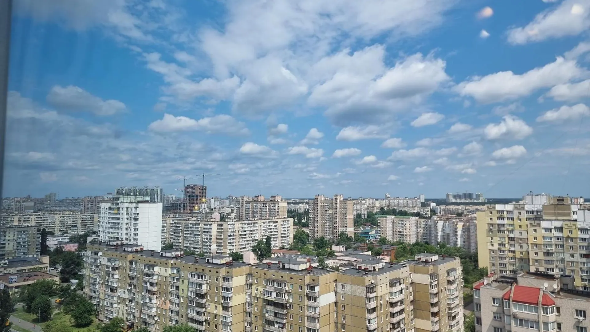 아파트 Your Flat Lebedinny 키예프 우크라이나
